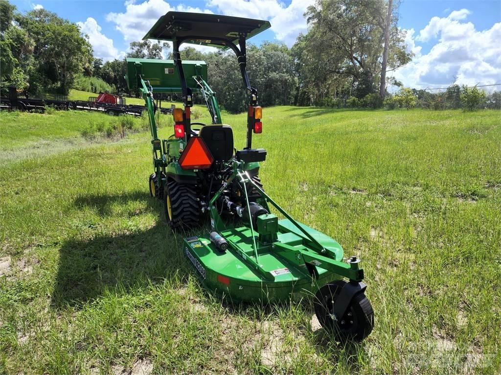 John Deere 1023E Manji traktori