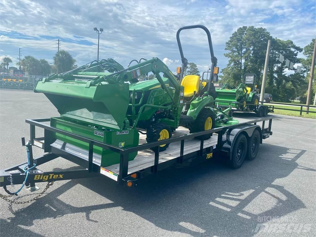John Deere 1023E Manji traktori