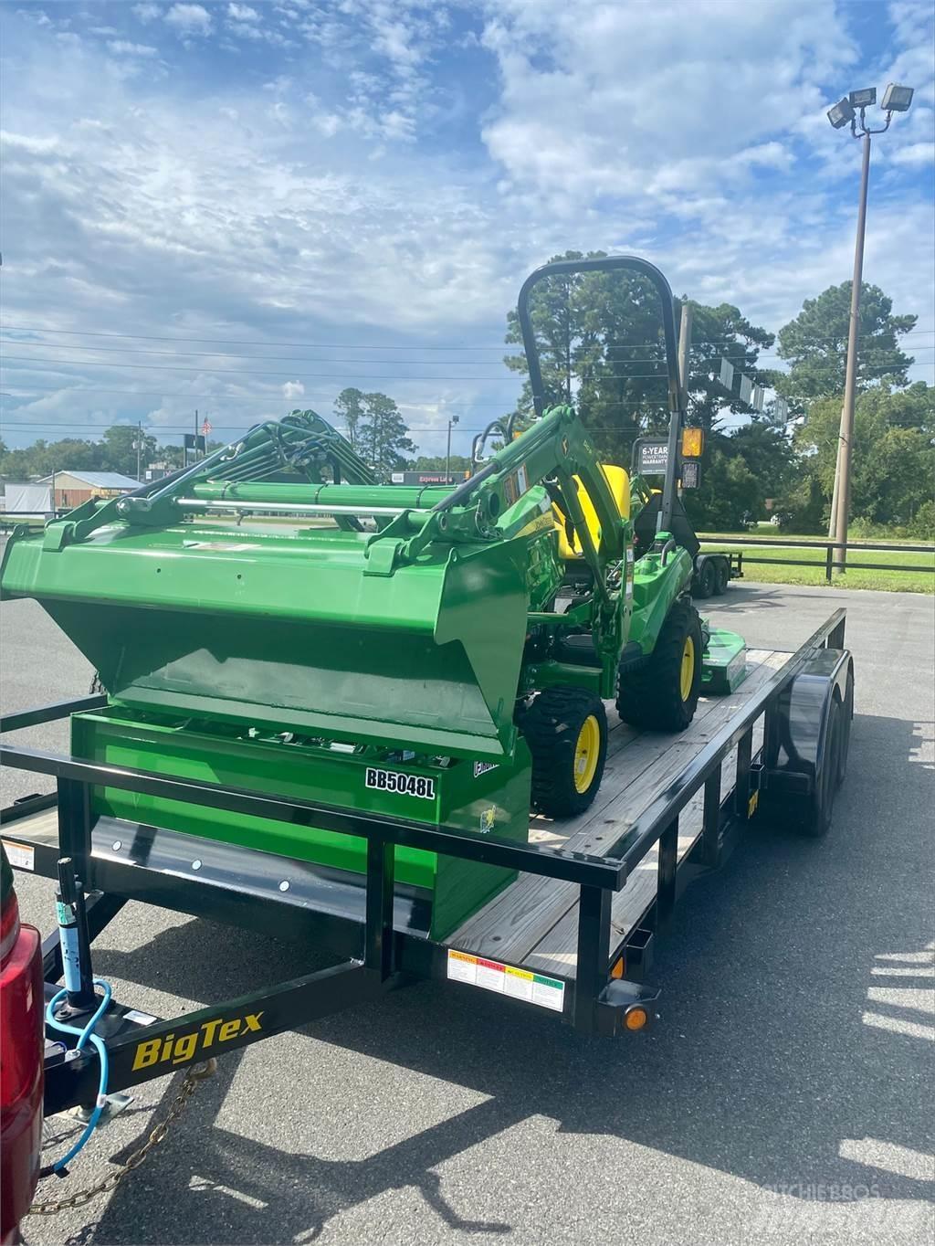 John Deere 1023E Manji traktori