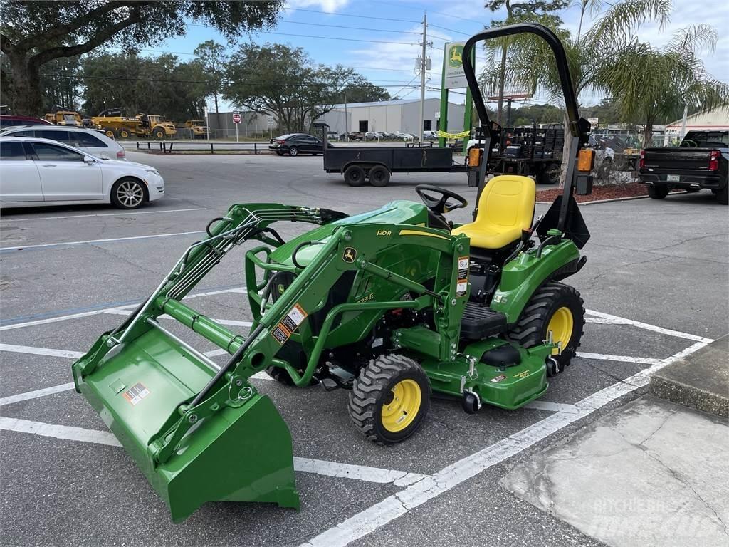 John Deere 1023E Manji traktori