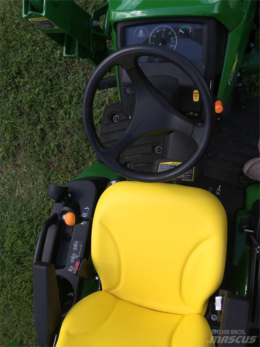 John Deere 1025R Manji traktori