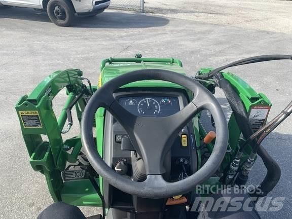 John Deere 1025R Manji traktori