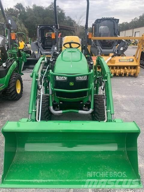 John Deere 1025R Manji traktori