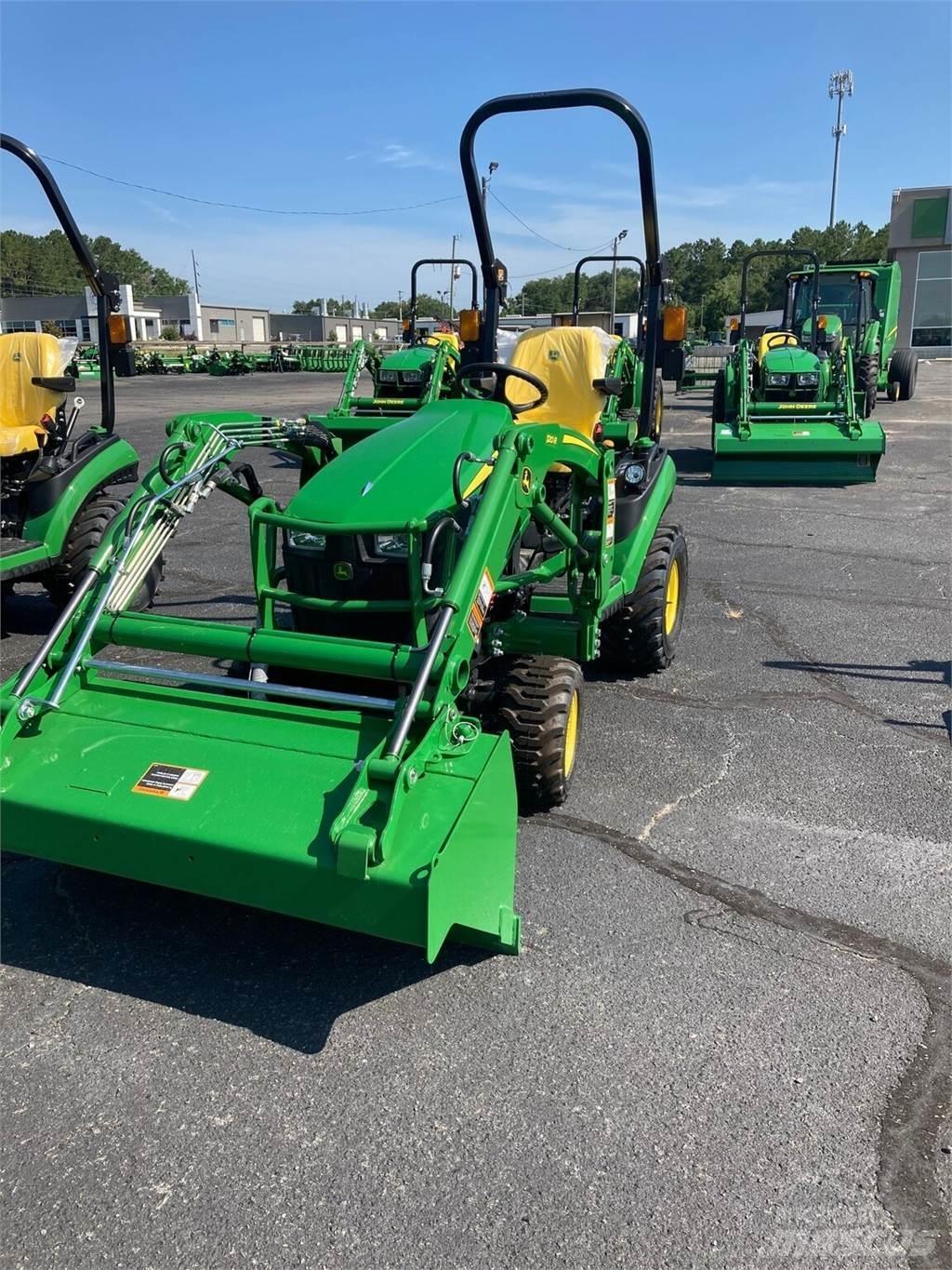 John Deere 1025R Manji traktori
