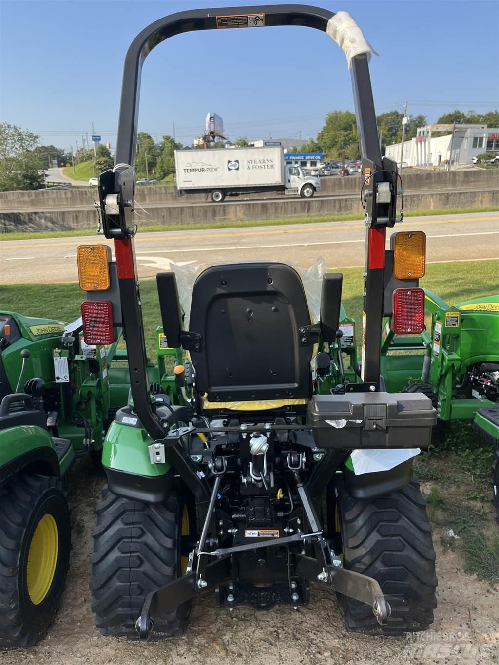 John Deere 1025R Manji traktori