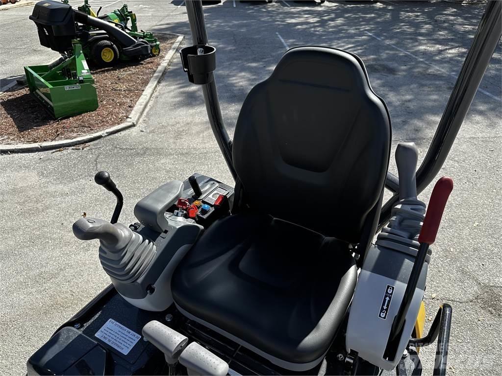 John Deere 17 P Mini bageri < 7t