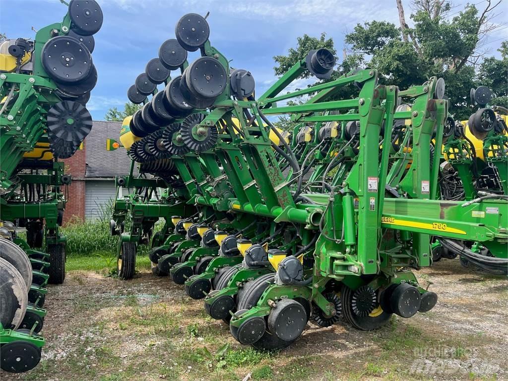 John Deere 1790 Sadilice