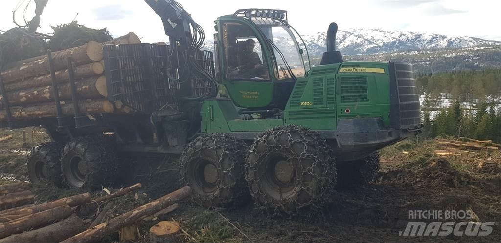John Deere 1910G Forvarderi