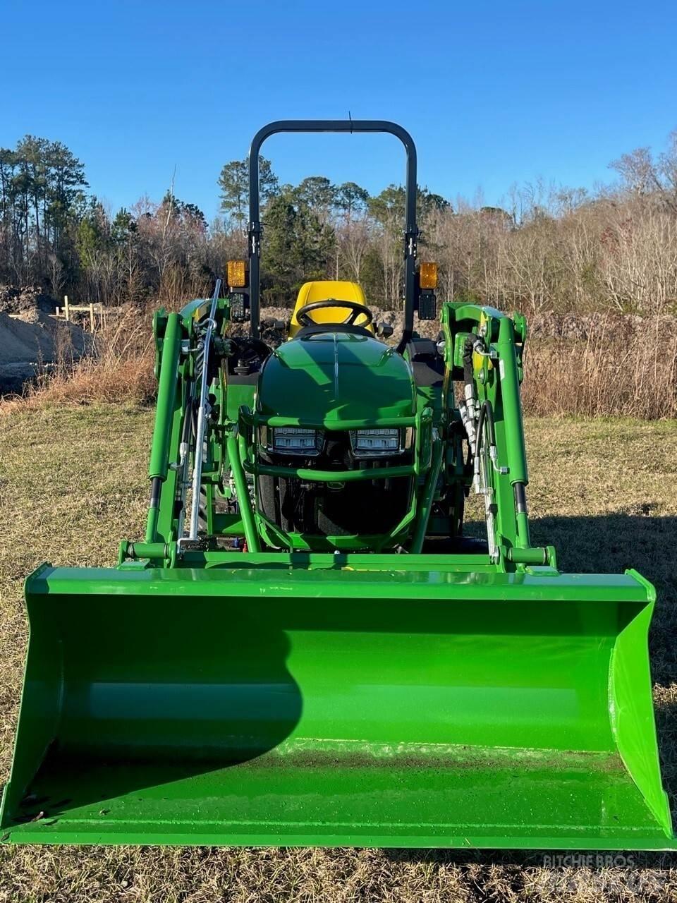 John Deere 2038R Manji traktori