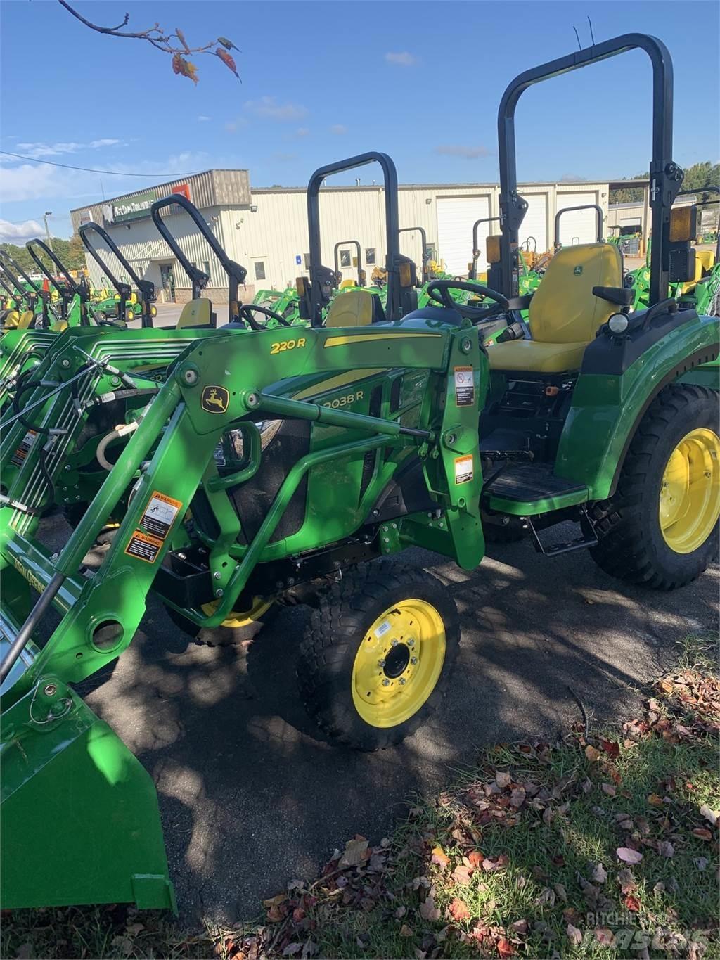 John Deere 2038R Manji traktori