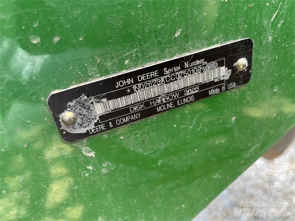 John Deere 2623 Tanjirače