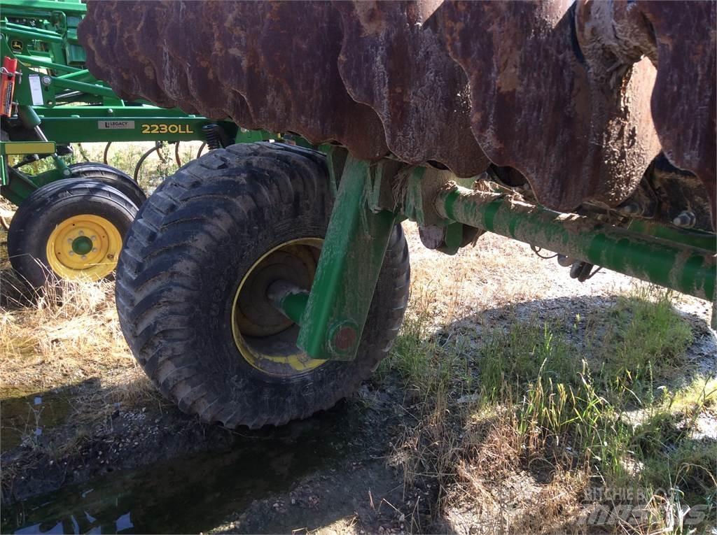 John Deere 2680 Tanjirače