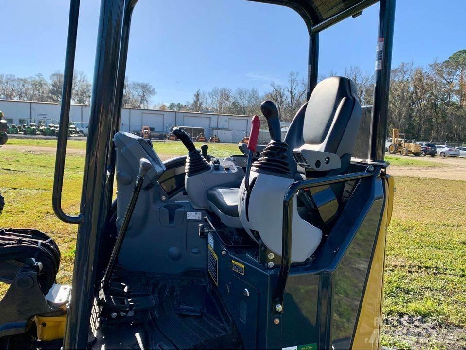 John Deere 30 P Mini bageri < 7t