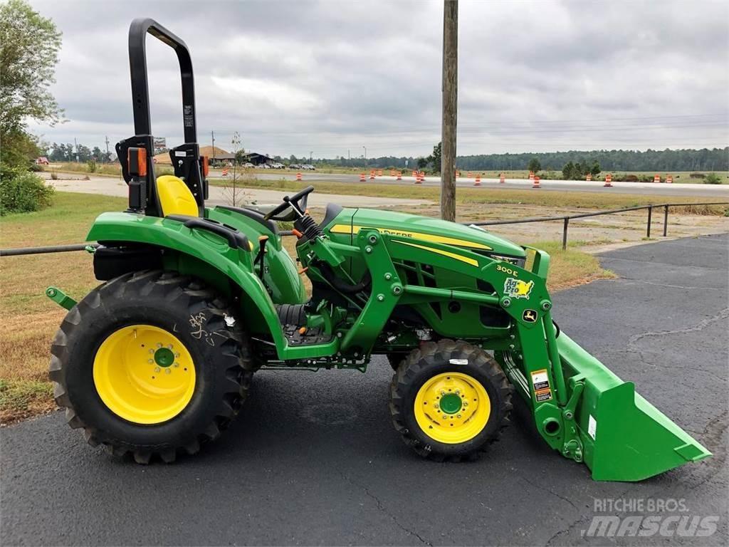 John Deere 3025D Manji traktori