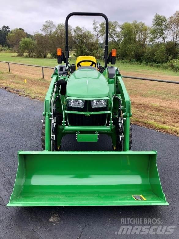 John Deere 3025D Manji traktori