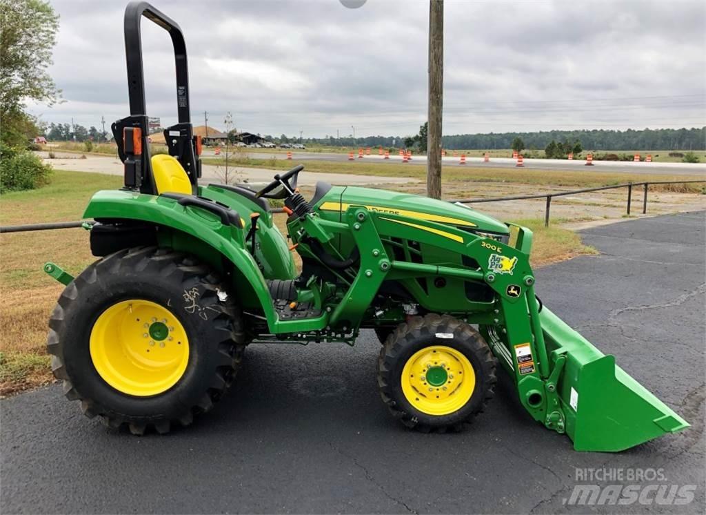 John Deere 3025D Manji traktori
