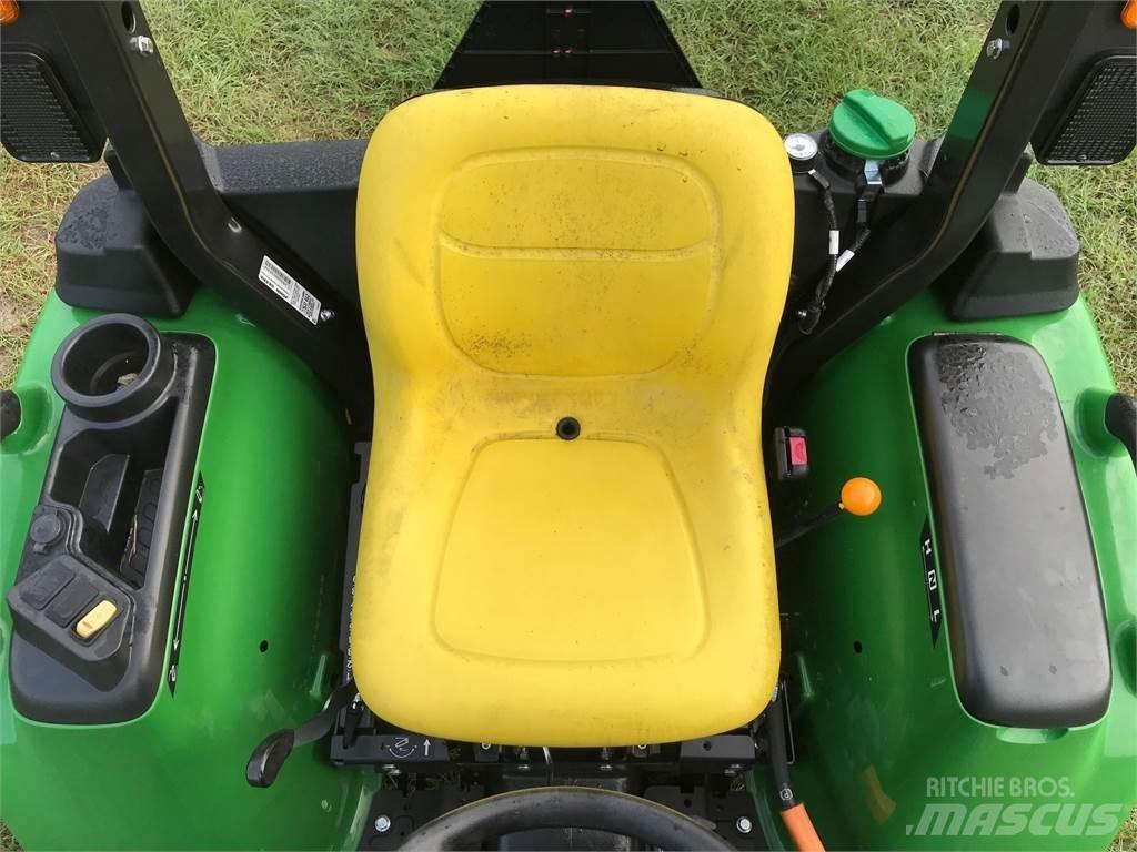 John Deere 3025E Manji traktori