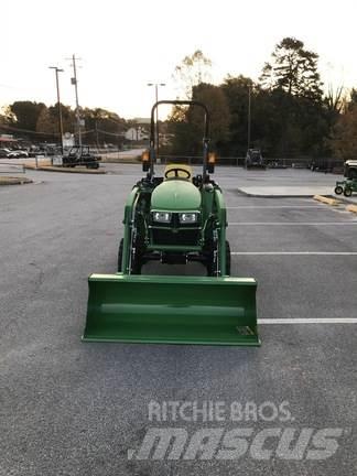 John Deere 3025E Manji traktori