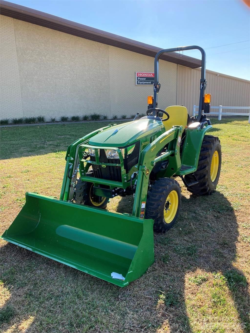 John Deere 3025E Manji traktori