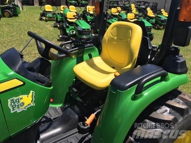 John Deere 3025E Manji traktori