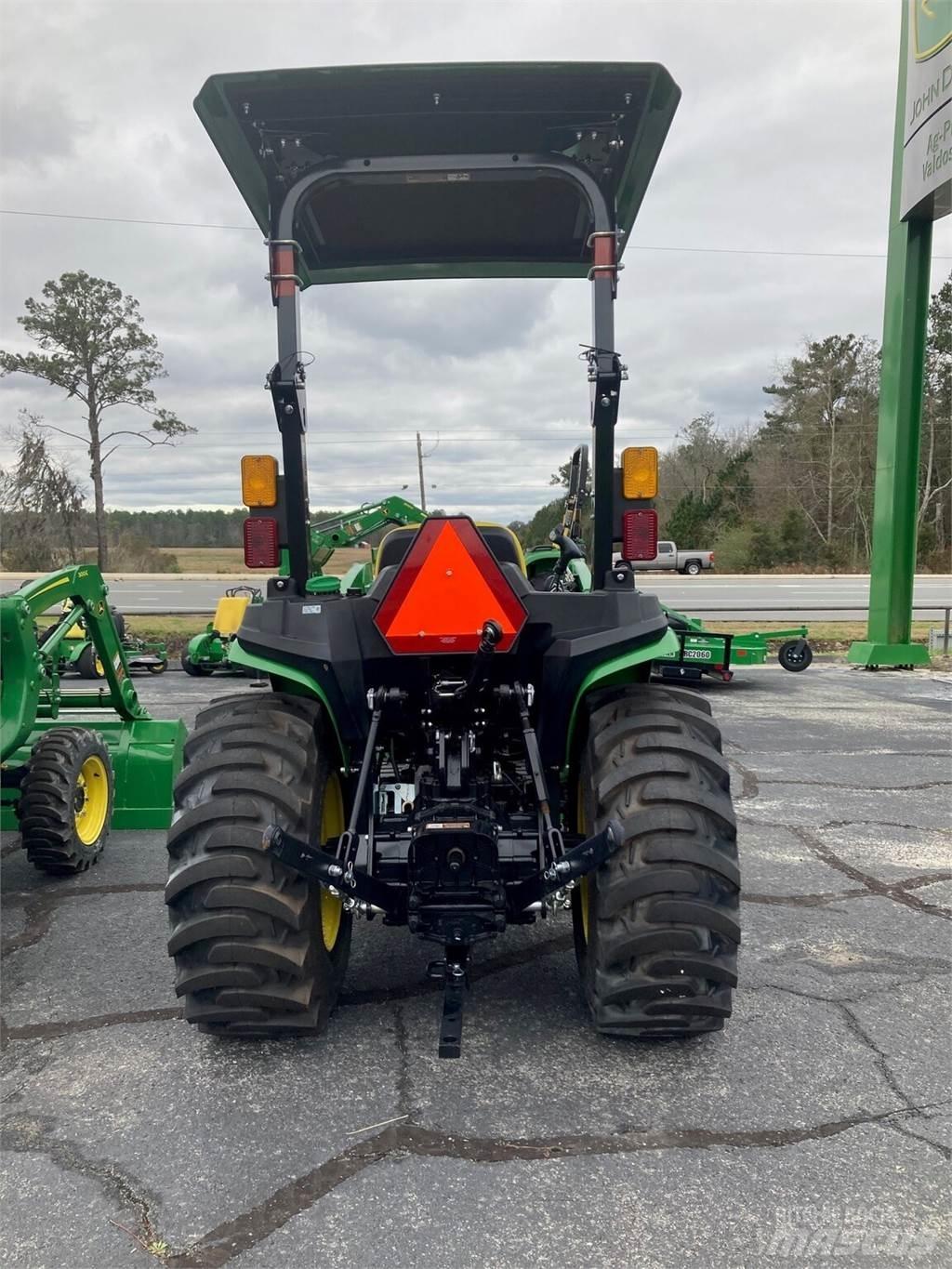 John Deere 3025E Manji traktori