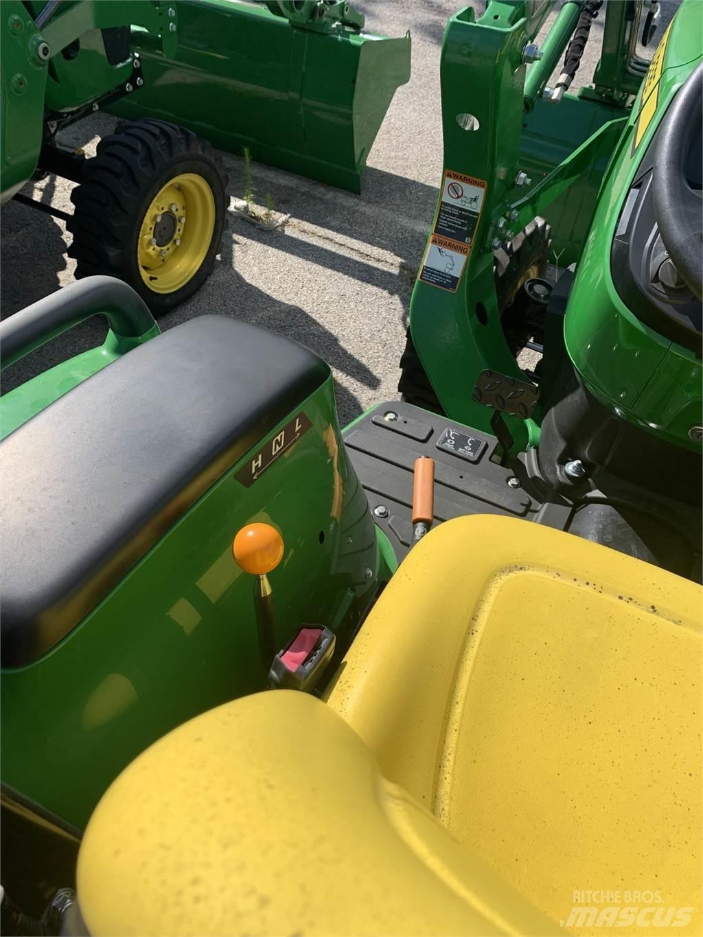 John Deere 3025E Manji traktori