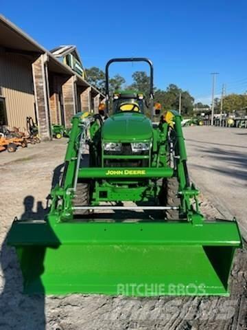 John Deere 3033R Manji traktori
