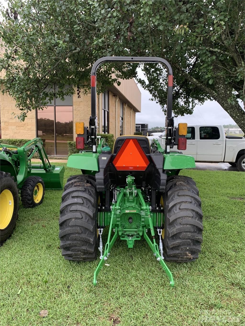 John Deere 3035D Manji traktori