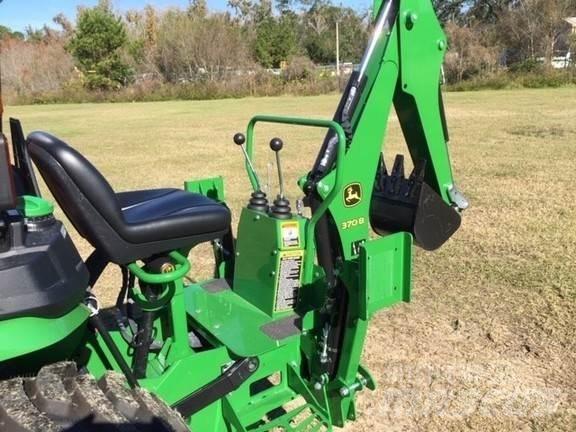 John Deere 3038E Manji traktori