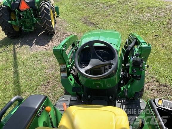John Deere 3038E Manji traktori
