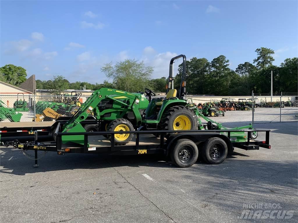 John Deere 3038E Manji traktori