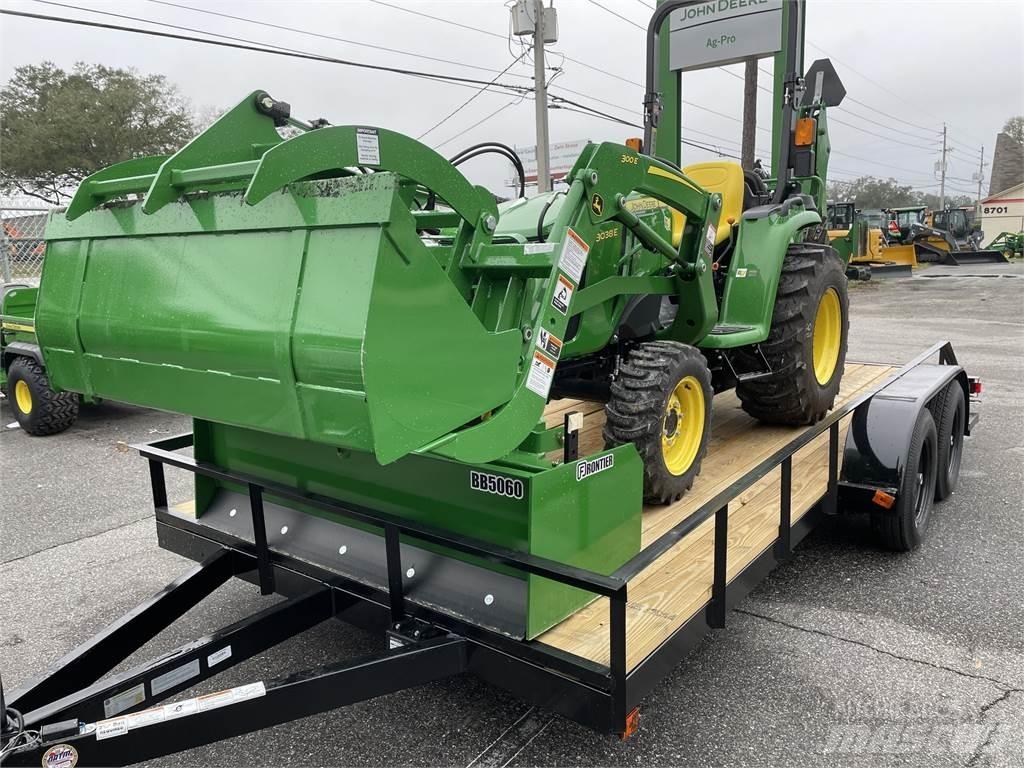 John Deere 3038E Manji traktori
