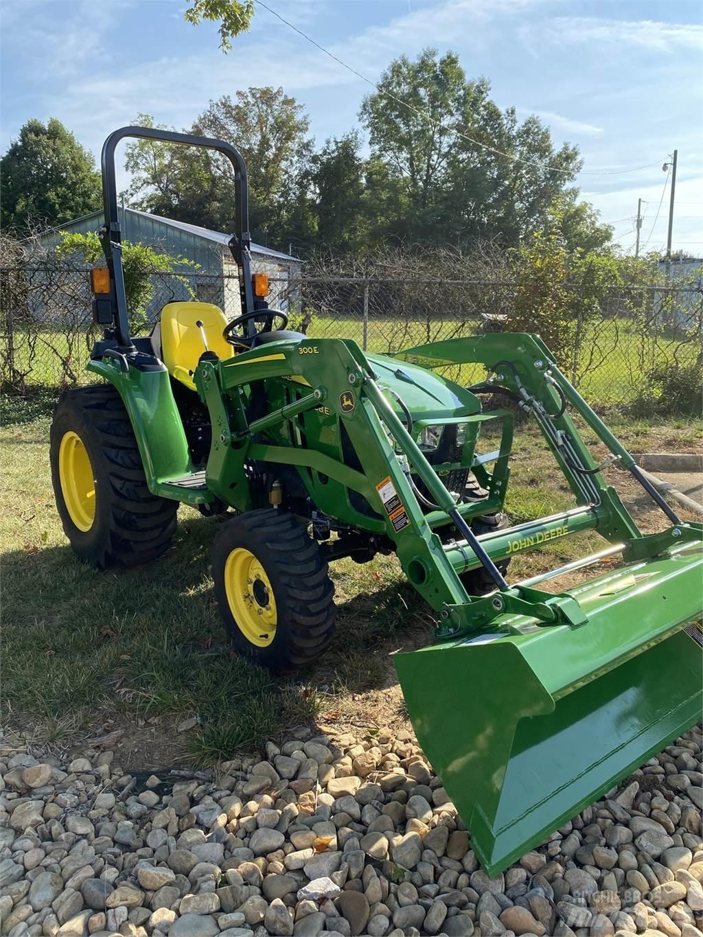 John Deere 3038E Manji traktori