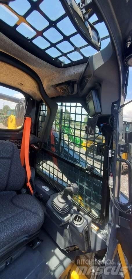 John Deere 317G Mini utovarivači