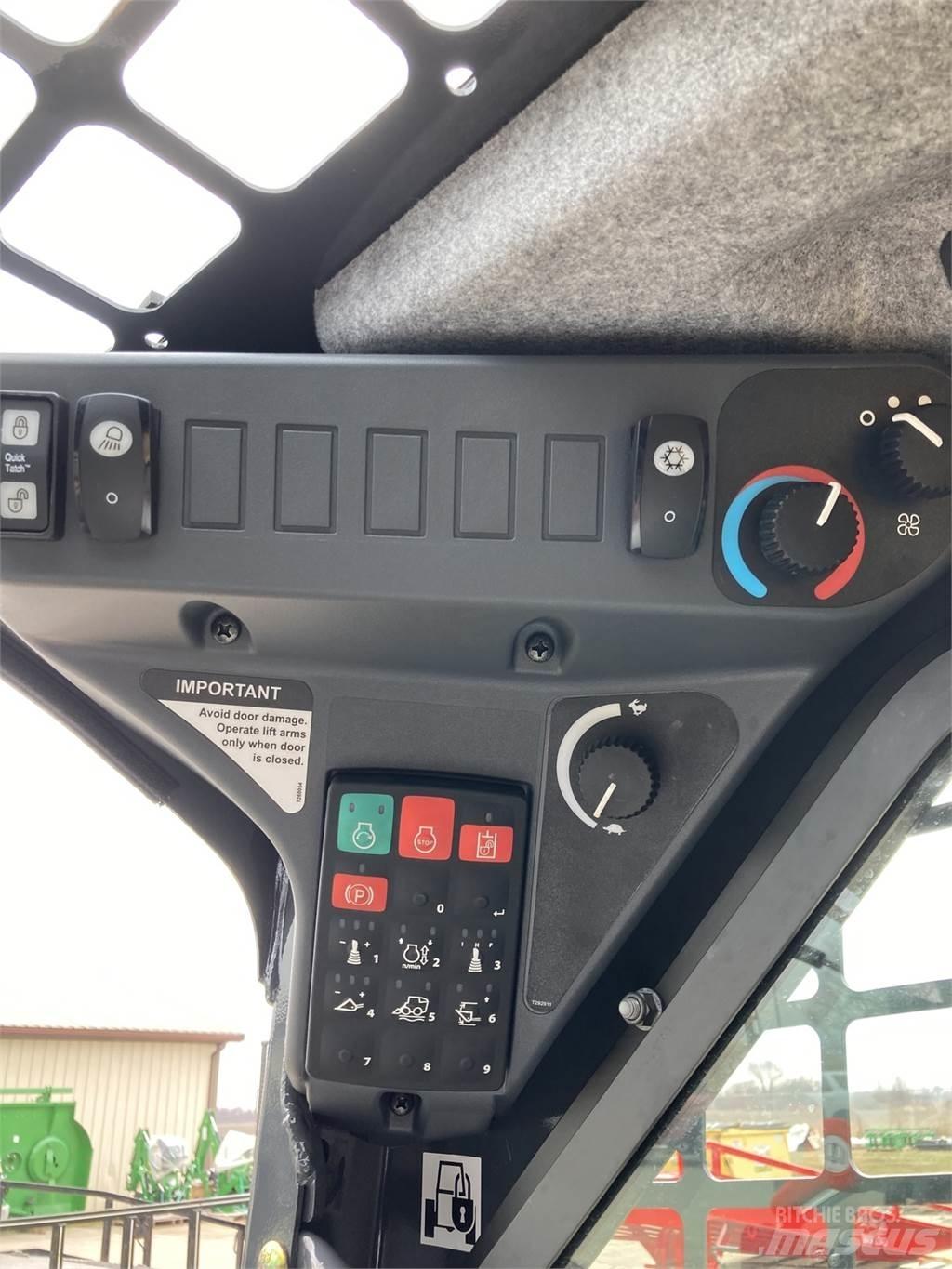 John Deere 318G Skid steer mini utovarivači