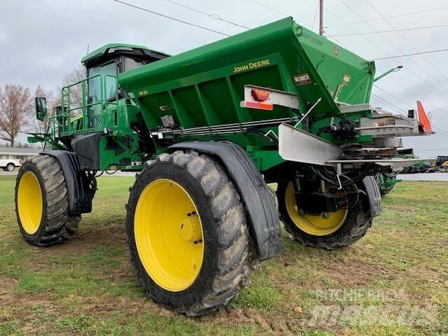 John Deere 400R Vučene prskalice