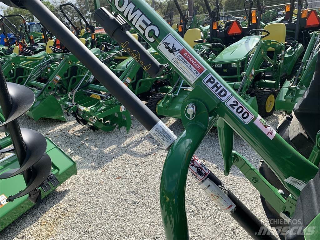 John Deere 4066M Traktori