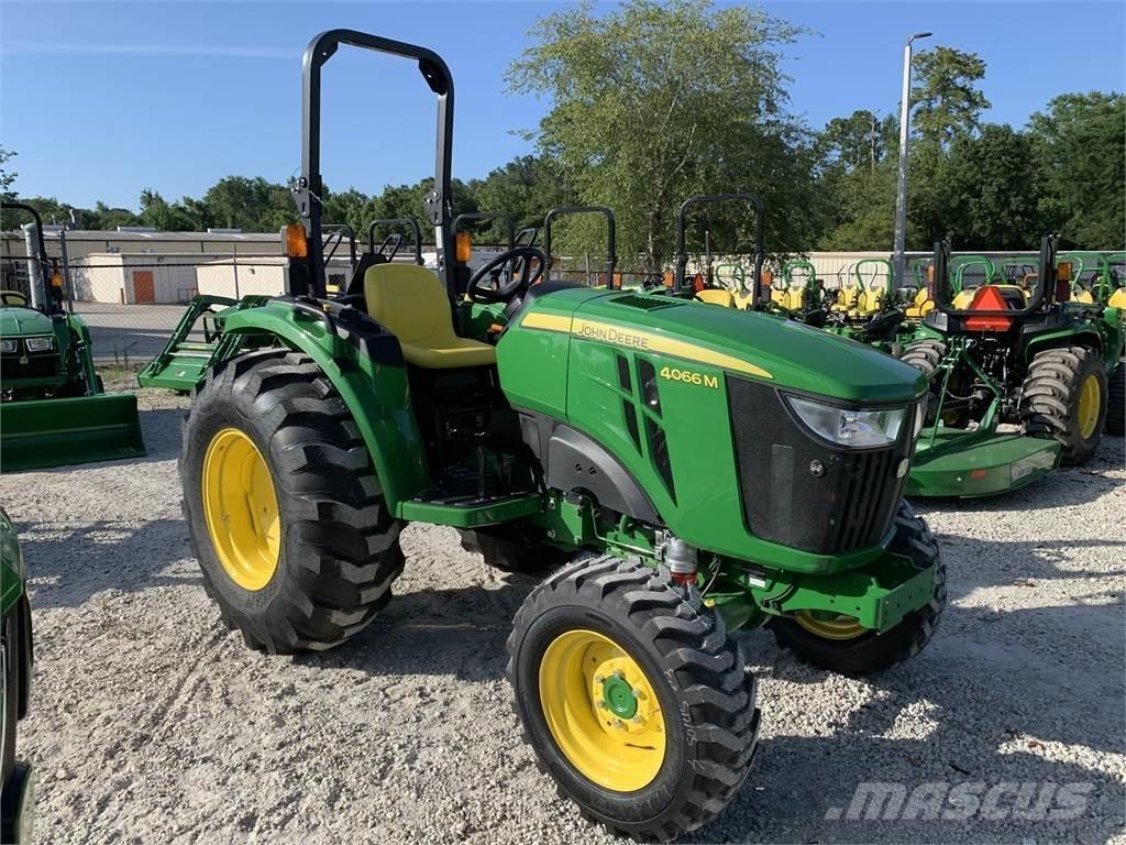 John Deere 4066M Traktori
