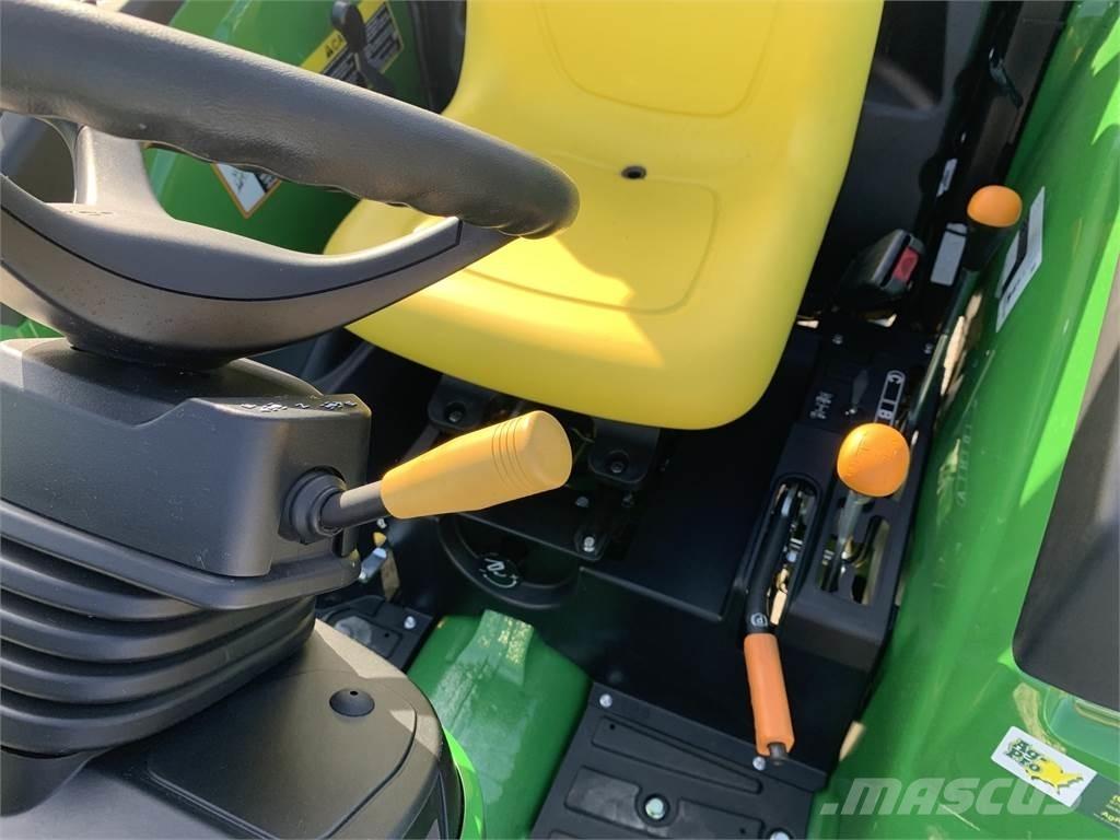 John Deere 4066M Traktori
