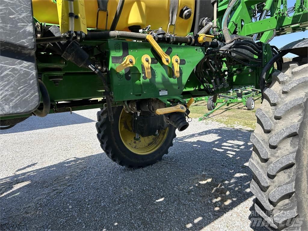 John Deere 408R Vučene prskalice