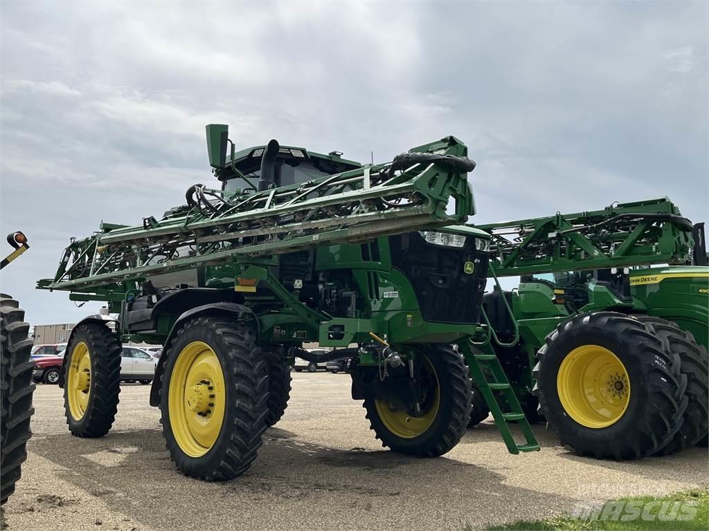 John Deere 412R Vučene prskalice