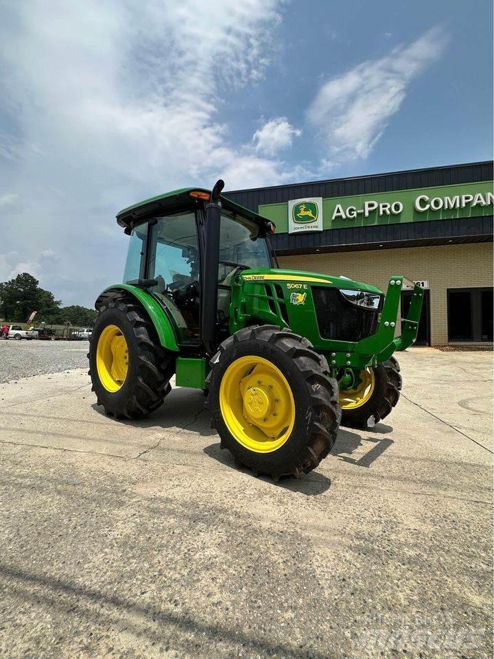 John Deere 5067E Traktori