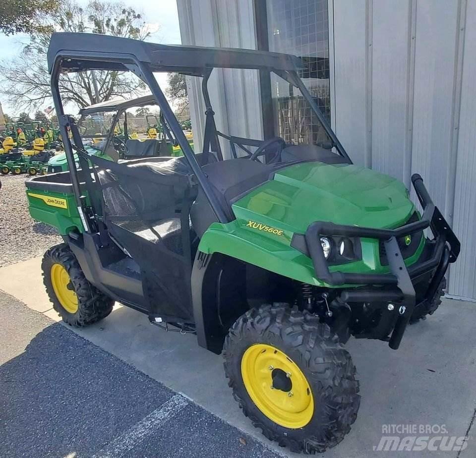 John Deere 560E Pomoćne mašine