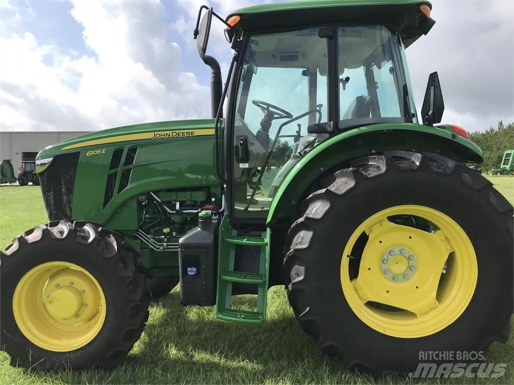 John Deere 6105E Traktori