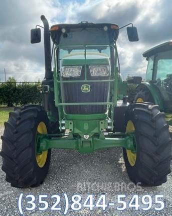 John Deere 6105E Manji traktori