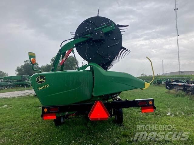 John Deere 712C Dodatna oprema za kombajne