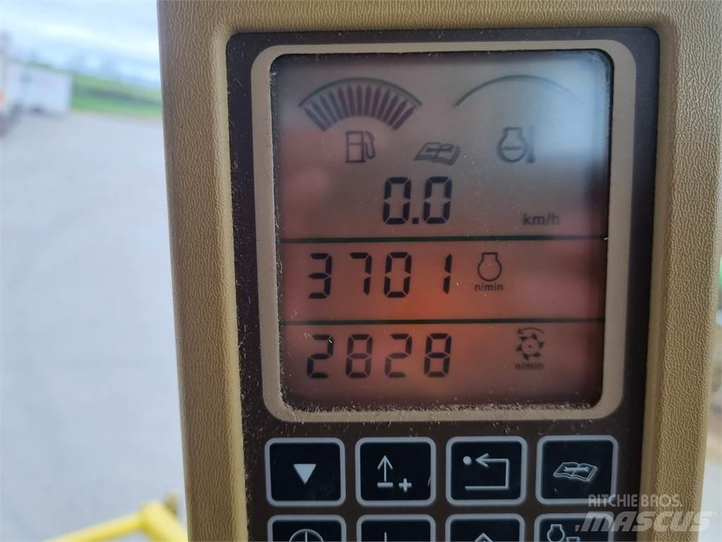John Deere 7400 Kombajni za stočnu hranu