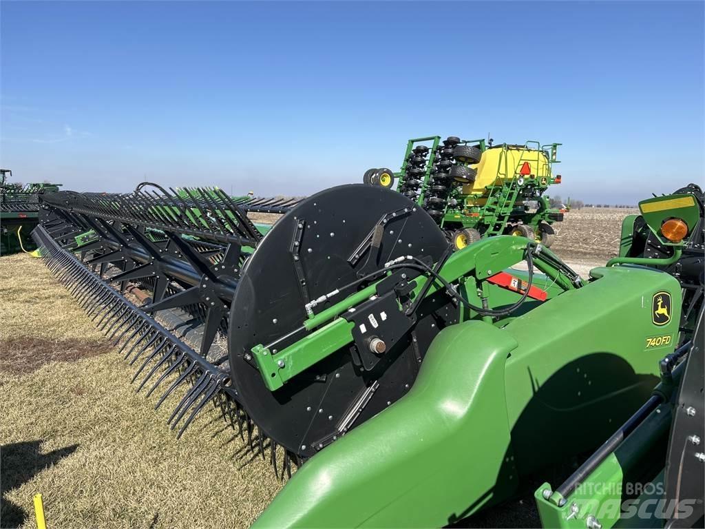 John Deere 740FD Dodatna oprema za kombajne