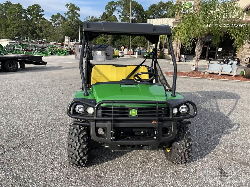 John Deere 815E Pomoćne mašine