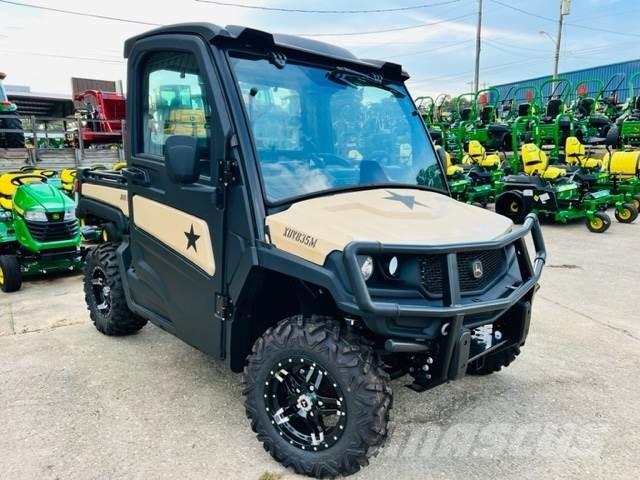 John Deere 835M Pomoćne mašine